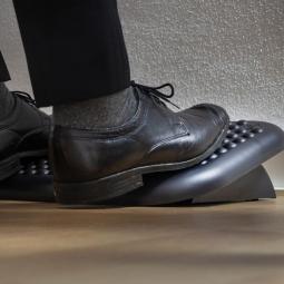 Reposapiés Ergonómico/ Inclinable/ Ajustable NGS Footnest/ 448 x 335mm - Imagen 3